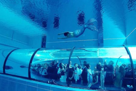 Dubai: Snorkeling at Deep Dive World’s Deepest Pool