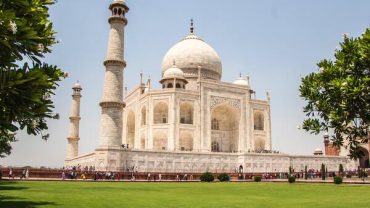 The Majestic Taj Mahal: Unveiling its Timeless Beauty