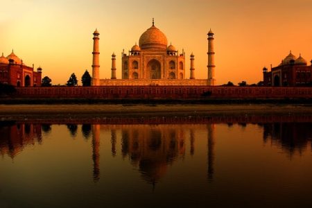 Agra’s Iconic Structures: Forts, Palaces, and Tombs