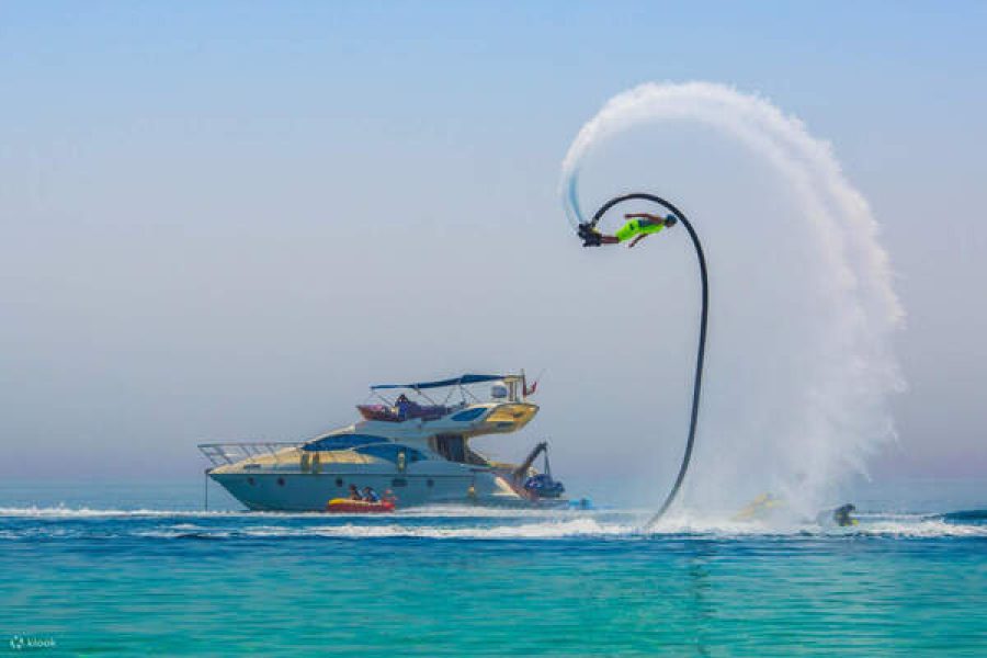 Dubai: 30-Min Flyboard Beginner Session at The Palm Jumeirah