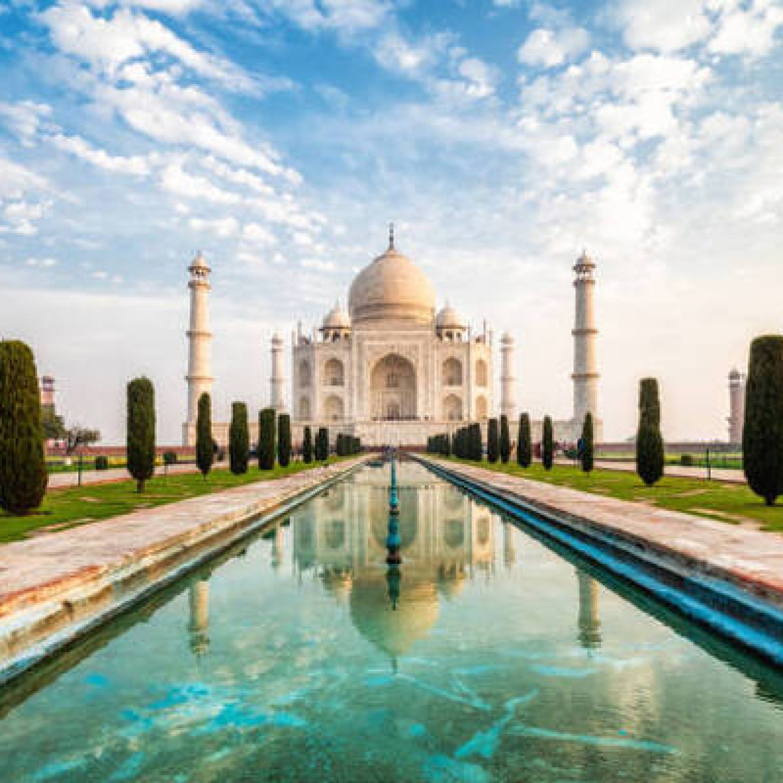Taj Majal at sunrise in Agra, India.