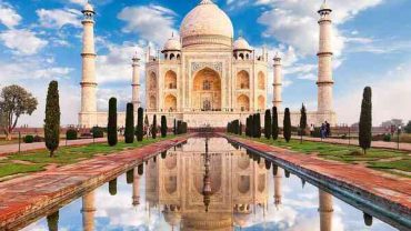 Taj Mahal Travel Guide