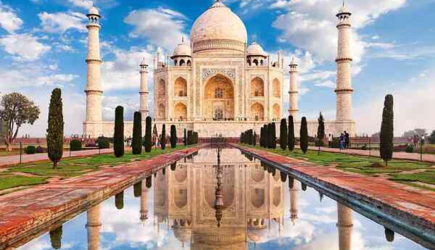 Taj Mahal Travel Guide