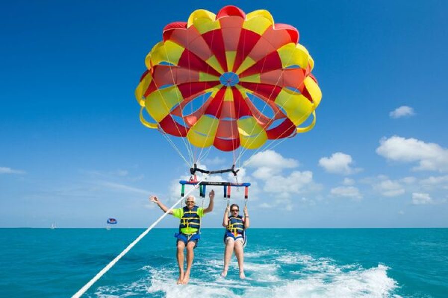 Dubai Parasailing Experience Double – 15 Minutes