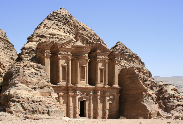 The_Monastery,_Petra,_Jordan8 (1)